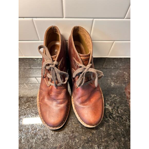 Clarks Carleta Lyon Women's Leather‎ Block Heel Ankle Boots Booties Brown SZ 7.5 - Picture 4 of 10